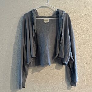 American Eagle Outfitters Slightly Cropped Zip Up Hoodie